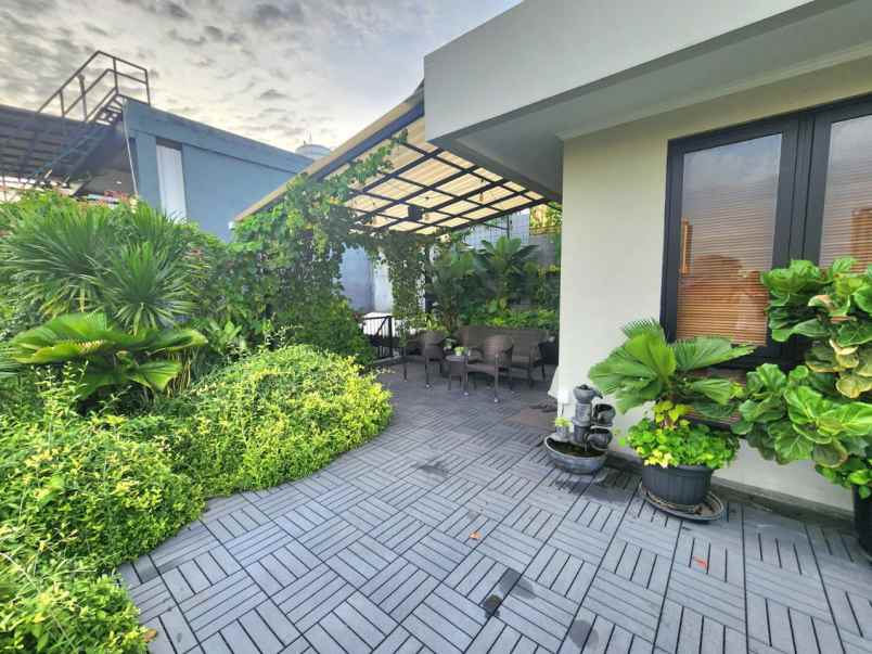 rumah mewah dekat slipi jaya kemanggisan jakatta barat