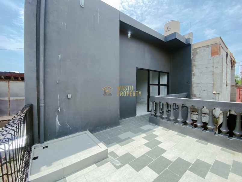 rumah mewah desain modern di ngaglik sleman siap huni