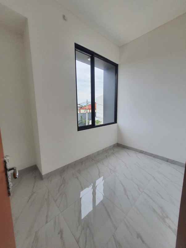 rumah mewah di kalimulya depok