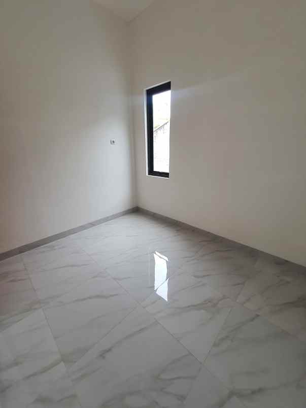 rumah mewah di kalimulya depok