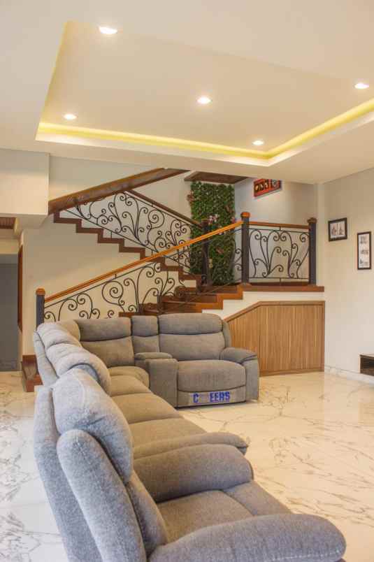 rumah mewah dijual di dago bandung