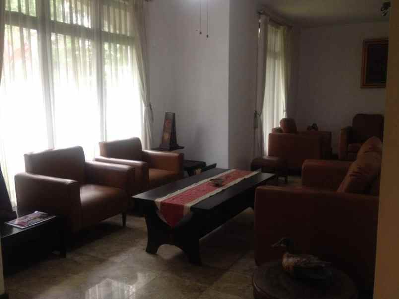 rumah mewah sektor 7 bintaro