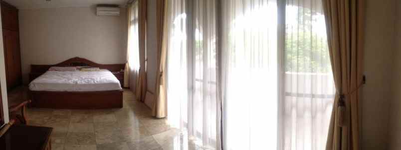 rumah mewah sektor 7 bintaro