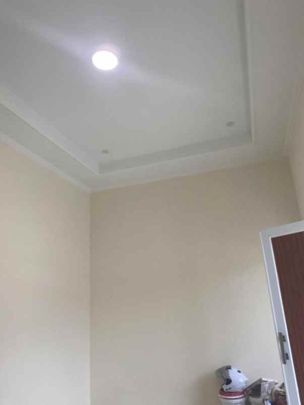 rumah minimalis harga nego di wisma asri