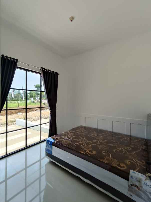 rumah modern 2 lantai timur tol sawojajar malang