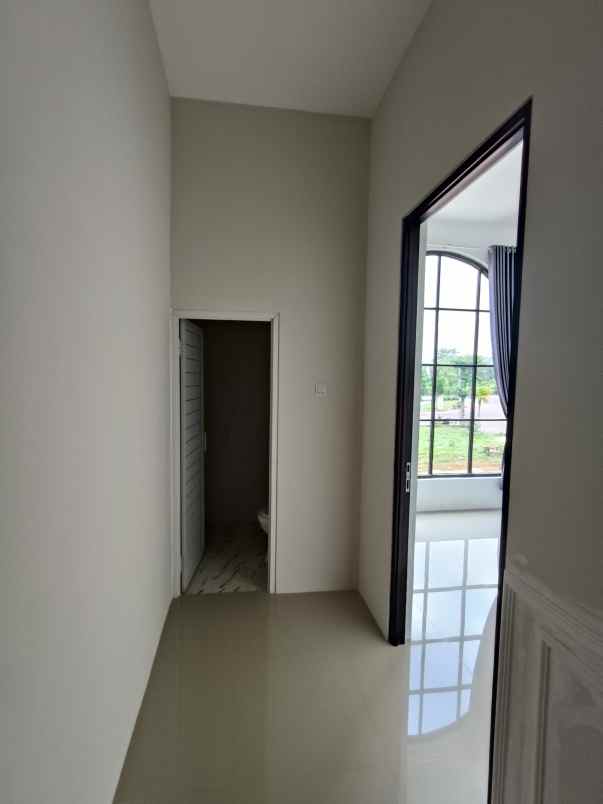 rumah modern 2 lantai timur tol sawojajar malang