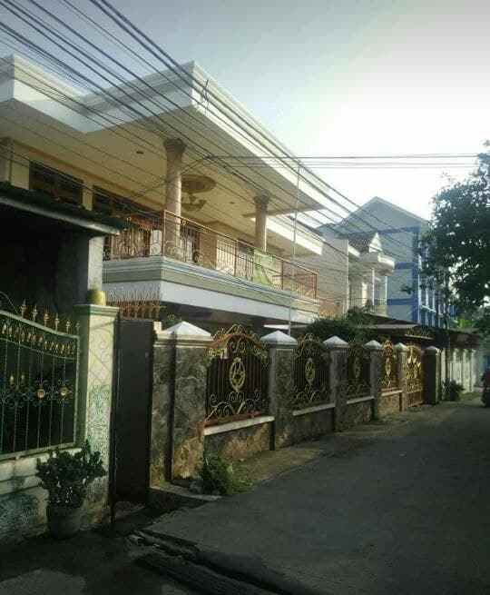 rumah pasar rebo jakarta timur