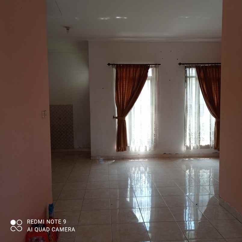 rumah perumahan intan regency jl