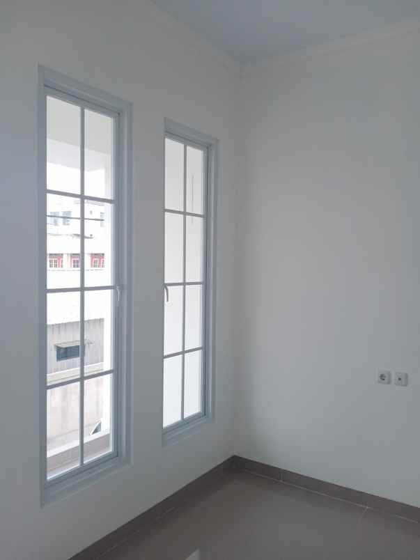 rumah rangkapan jaya pancoran