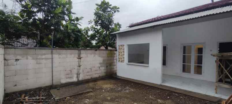 rumah ready di bukit cemara meteseh tembalang