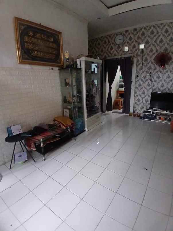 rumah second murah dalam perumahan dicinangka depok