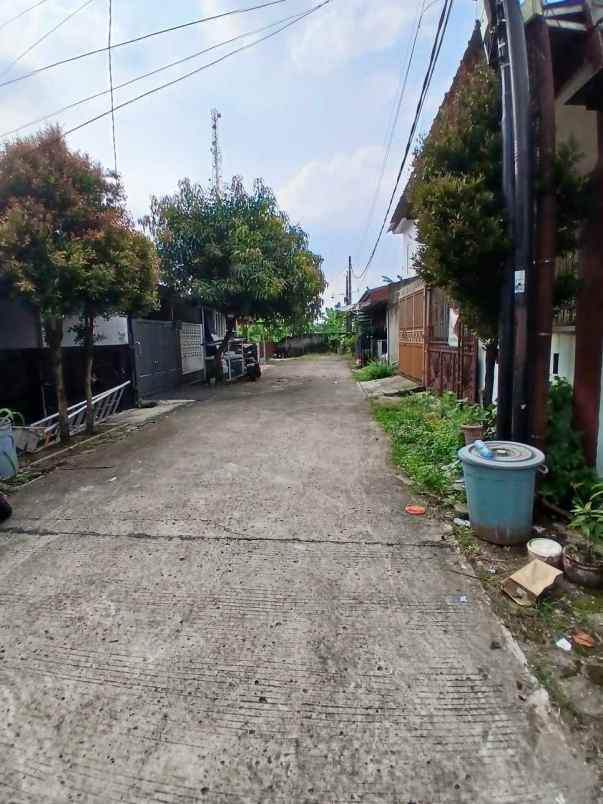 rumah second murah dalam perumahan dicinangka depok