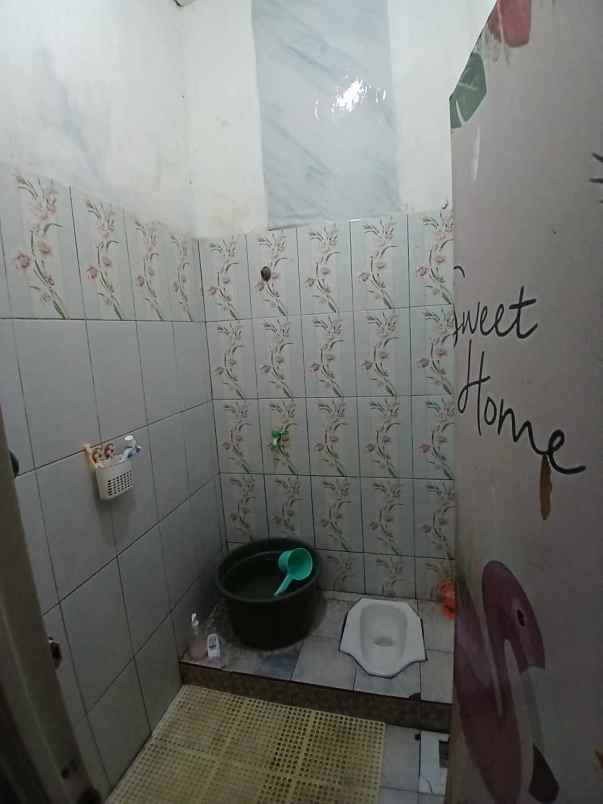 rumah second murah dalam perumahan dicinangka depok