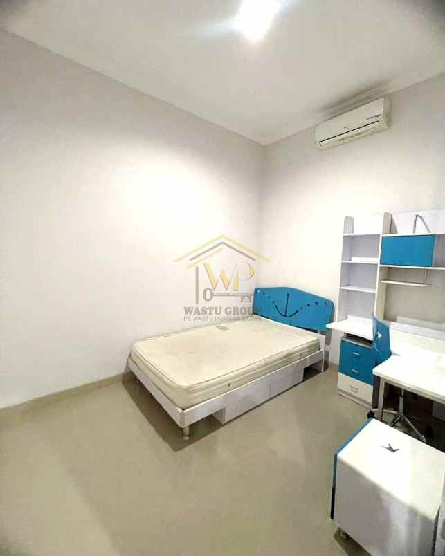 rumah second tanah luas dekat kampus ukrim kalasan