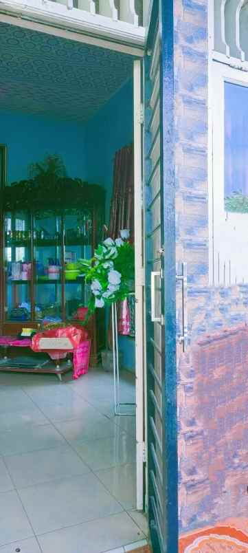 rumah siap huni buka usaha sling door