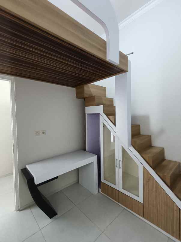 rumah siap huni lokasi 2 menit tol pakis malang