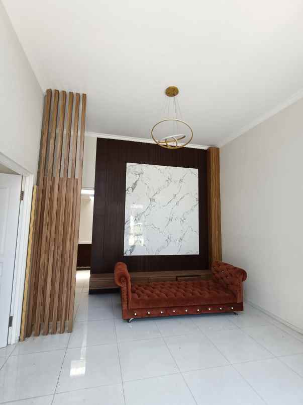 rumah siap huni lokasi 2 menit tol pakis malang