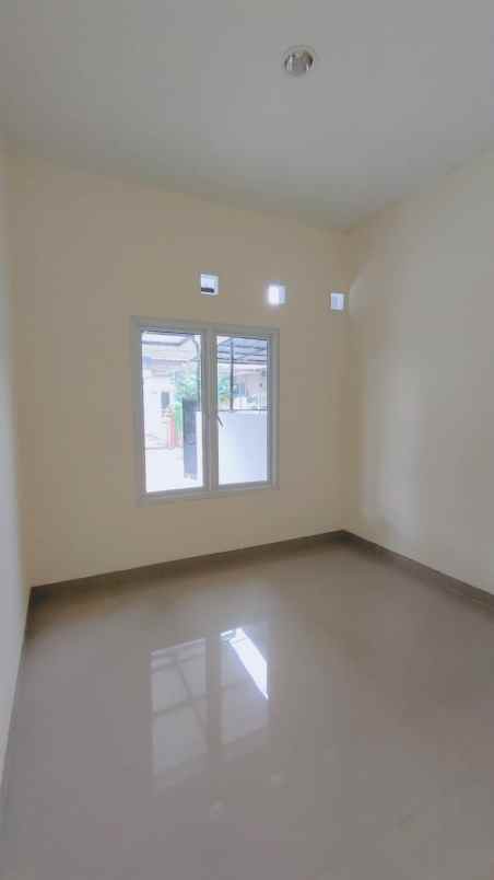 rumah siap huni model minimalis di nusaloka bsd