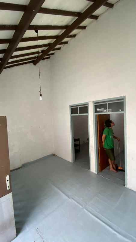 rumah strategis di tengah kota sayap pasir koja