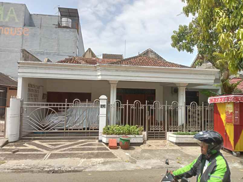 rumah tembus jalan belakang sawojajar i malang