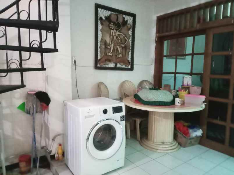 rumah tembus jalan belakang sawojajar i malang