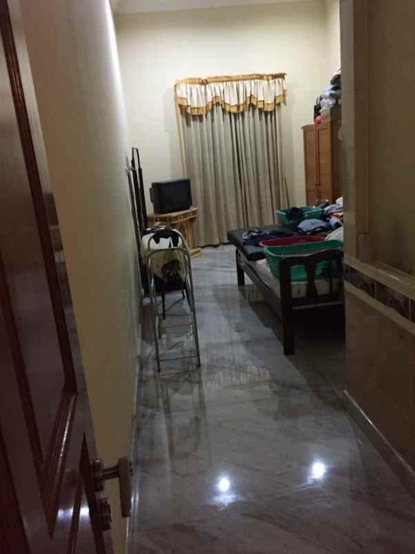 rumah villa gading indah