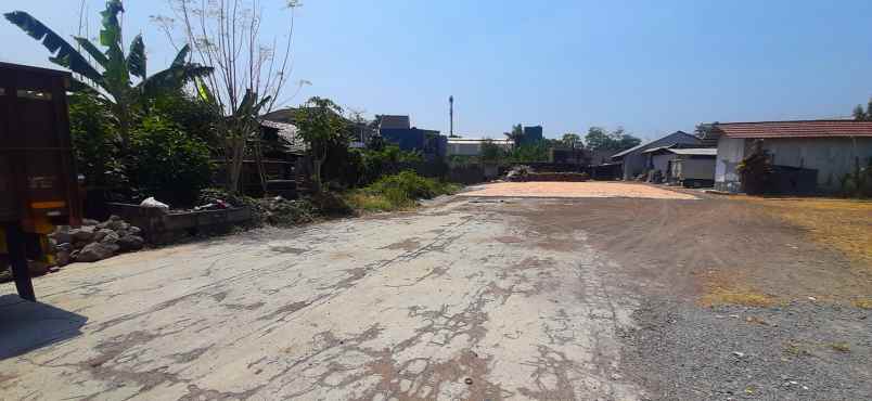 tanah komersial main road cipamokolan bandung