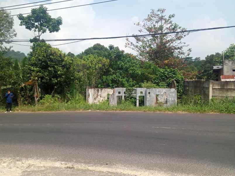 tanah sukadanaham pinggir jalan