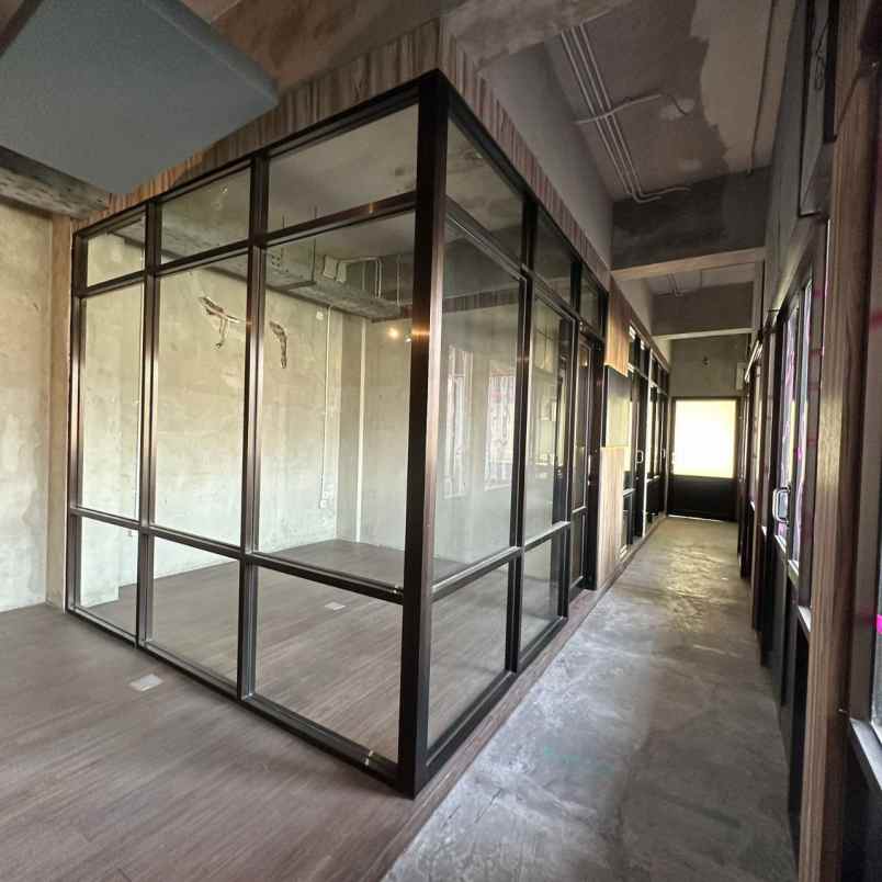 tempat usaha raya rungkut industri kidul strategis