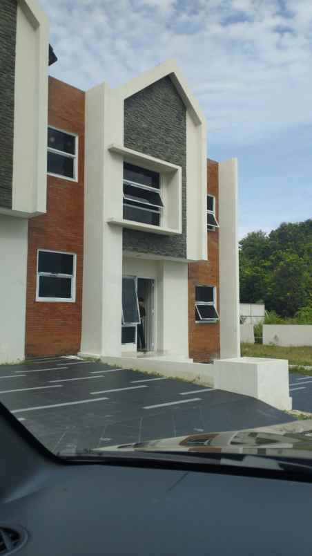 temukan kenyamanan dan kemewahan di hinggil mansion