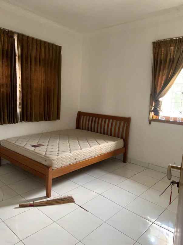 turangga murah rumah lama terawat di hook