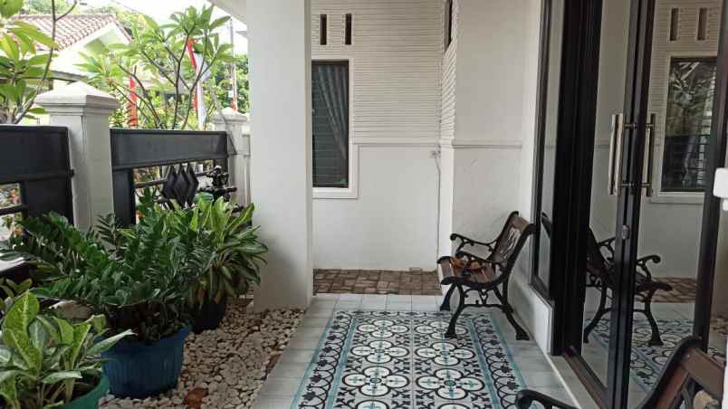 villa ciracas jakarta timur