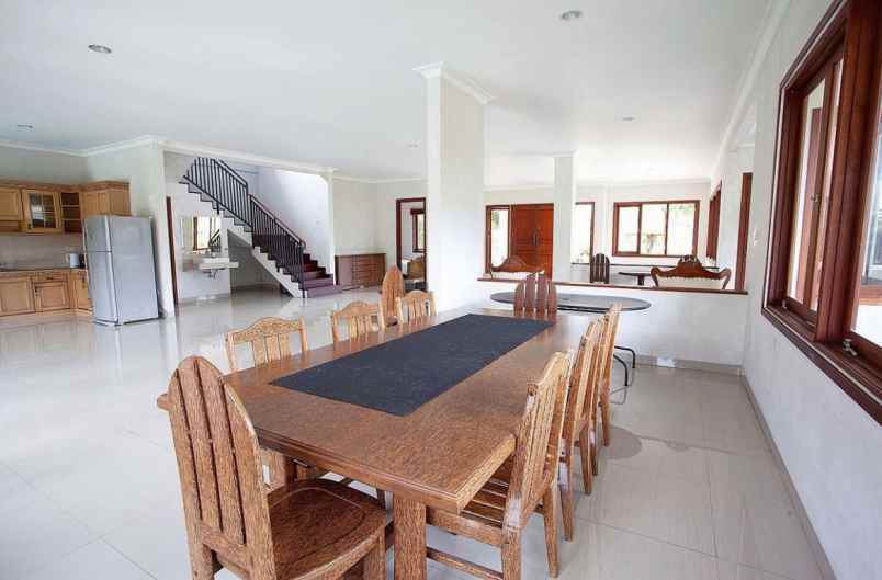 villa siap pakai siap hasil cisarua dekat taman safari