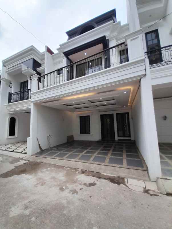 cluster 3 floor at jl sirsak jagakarsa jakarta selatan