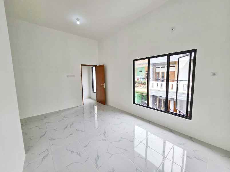 di jualn rumah di daerah pondok ungu permai