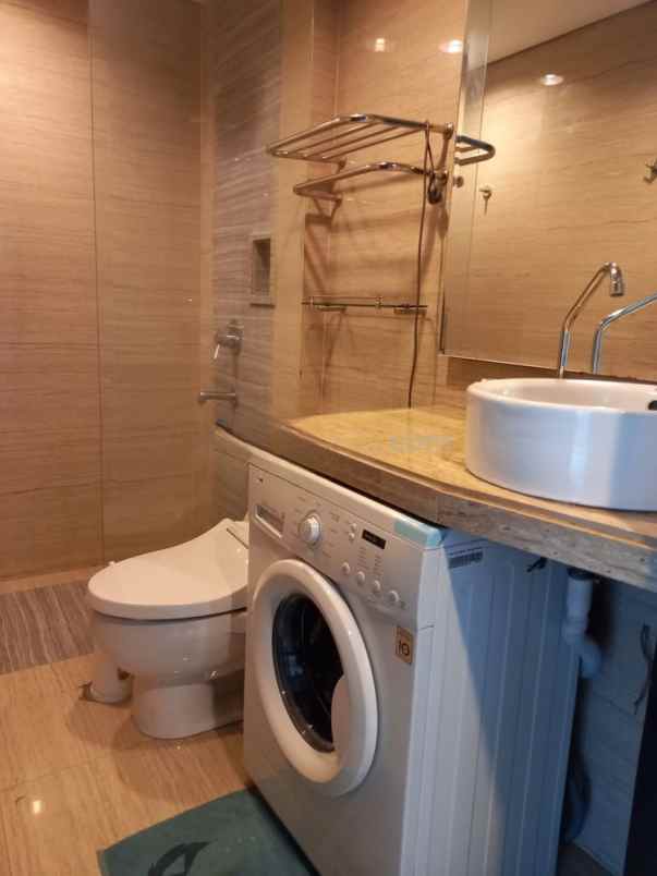 dijual apartemen aston bellevue radio dalam