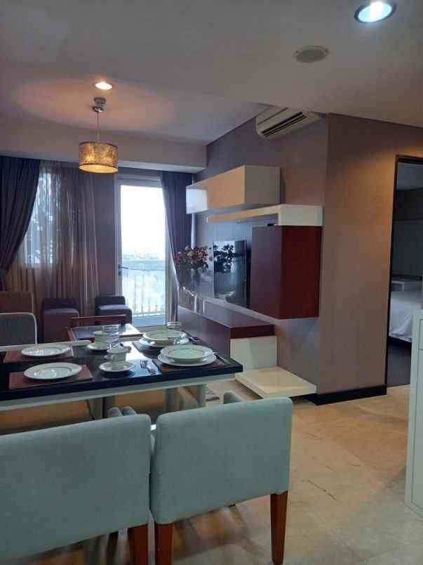 dijual apartemen aston bellevue radio dalam