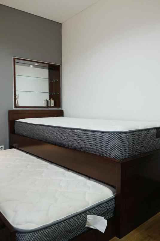 dijual apartemen aston bellevue radio dalam