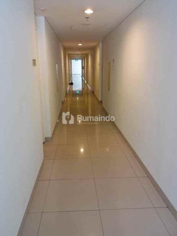 dijual apartemen jl mh thamrin rt 001 rw