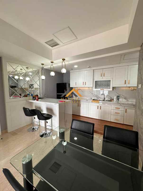 dijual apartemen podomoro city deli tower