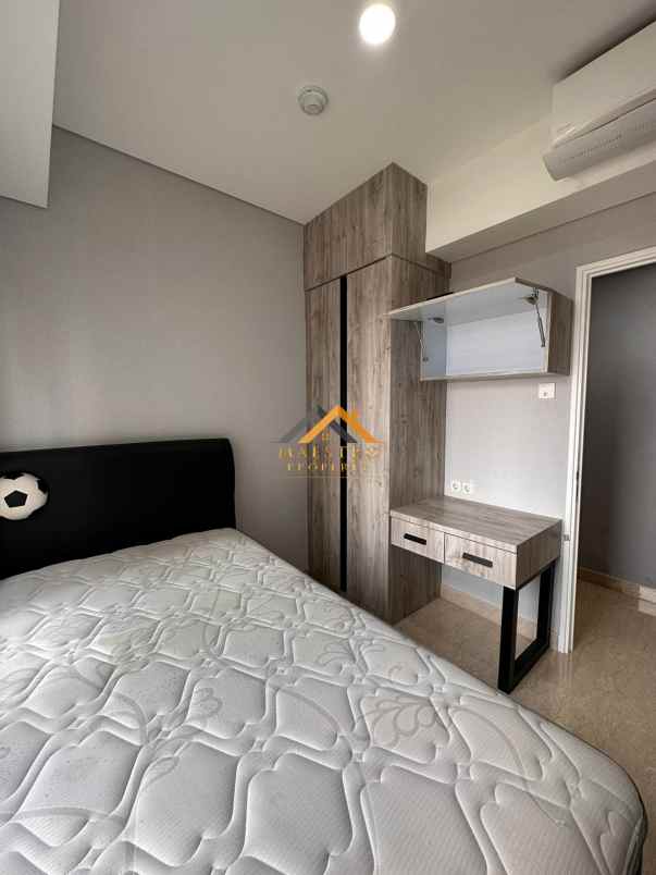 dijual apartemen podomoro city deli tower