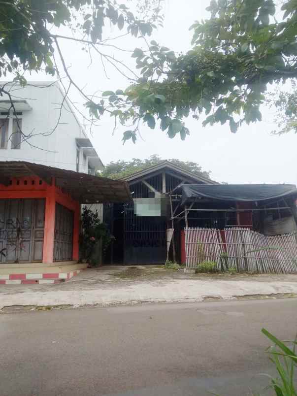 dijual bangunan toko matrial dan rumah