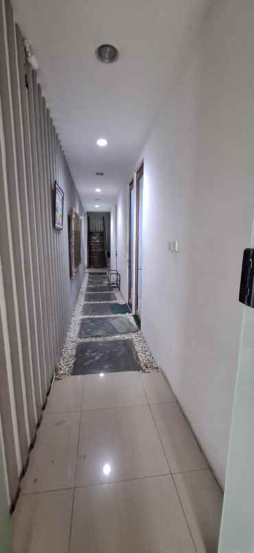 dijual cepat gedung perkantoran 3 lantai siap pake