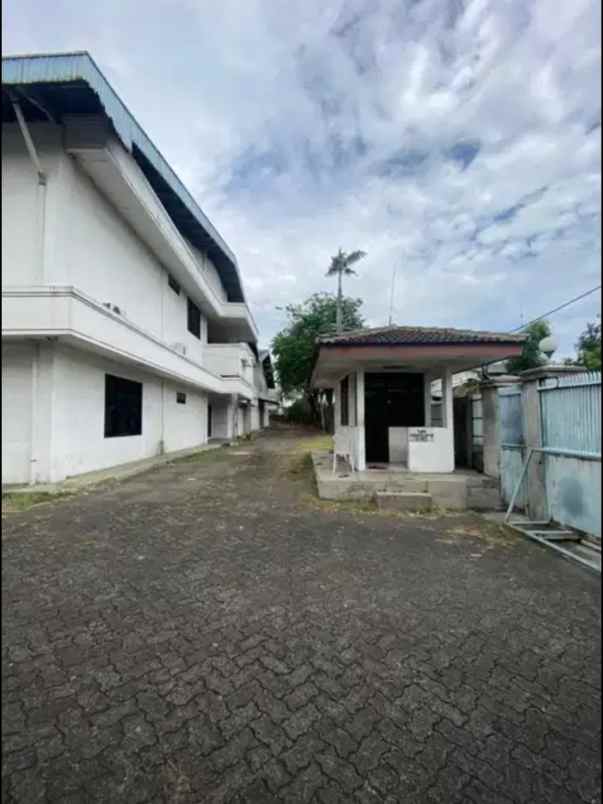 dijual cepat pabrik kawasan industri delta silicon