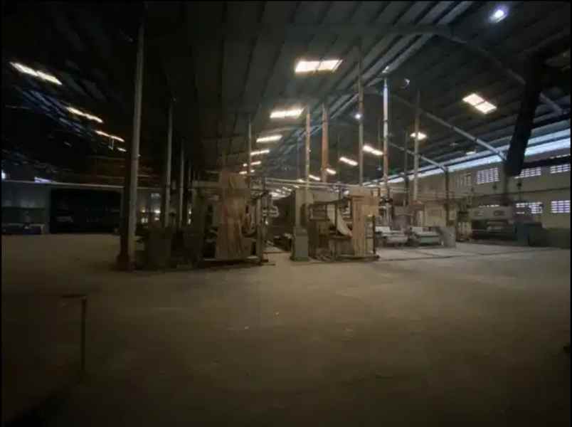 dijual cepat pabrik kawasan industri delta silicon