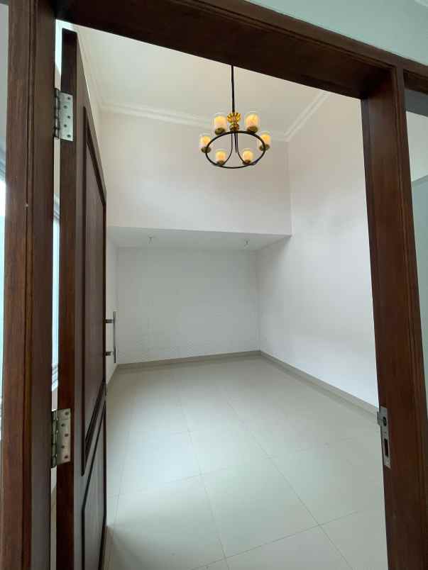 dijual cepat rumah citra raya cluster taman palma