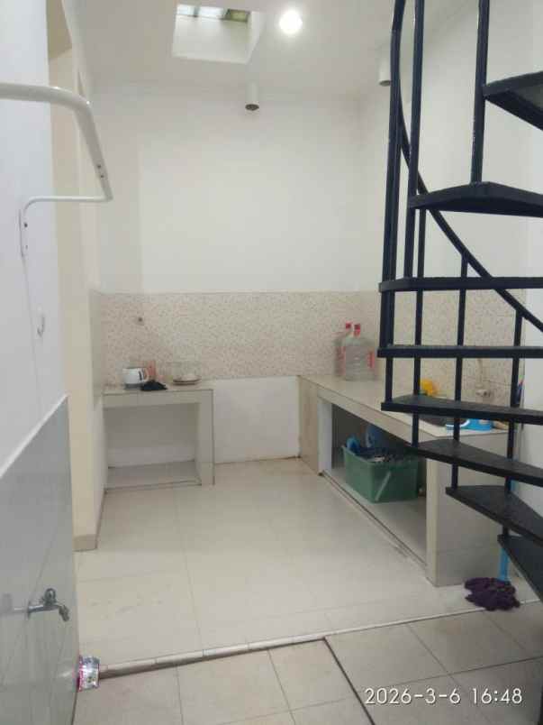 dijual cepat rumah di taman galaxy bekasi