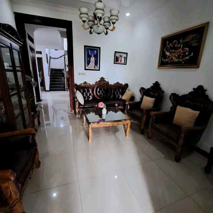 dijual cepat rumah mewah lokasi baranangsiang bogor