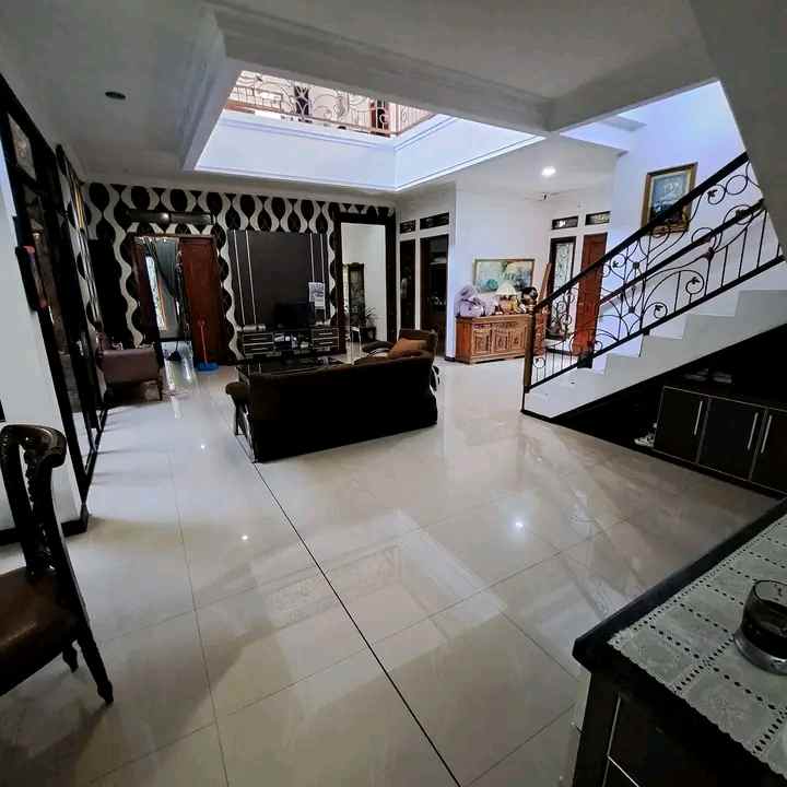 dijual cepat rumah mewah lokasi baranangsiang bogor