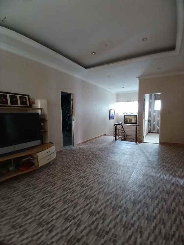 dijual cepat rumah mewah tengah kota